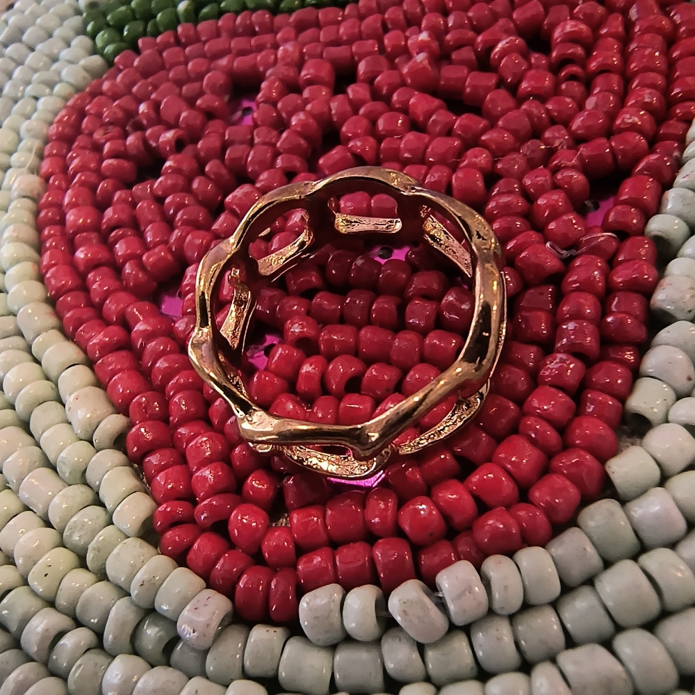 Gold Chain Ring - Size 6 - Picture 2 of 3